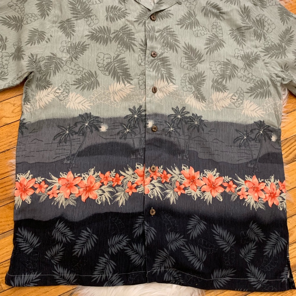 Havana Jack Cafe 100% Silk Hawaiian Button Shirt - Picture 3 of 8